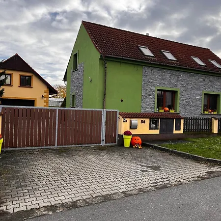 V Ceskem Stredohori * Jencice